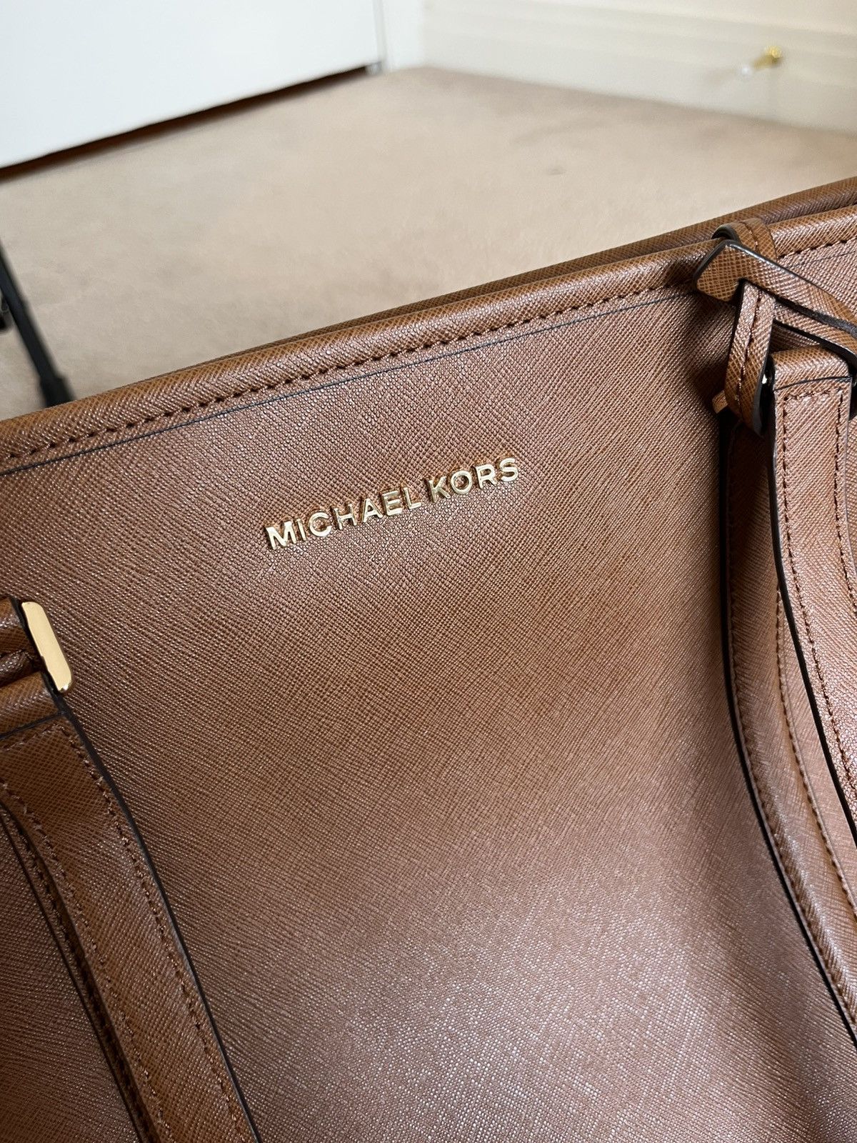 Michael Kors Michael Kors Leather Brown Purse Size ONE SIZE - 2 Thumbnail