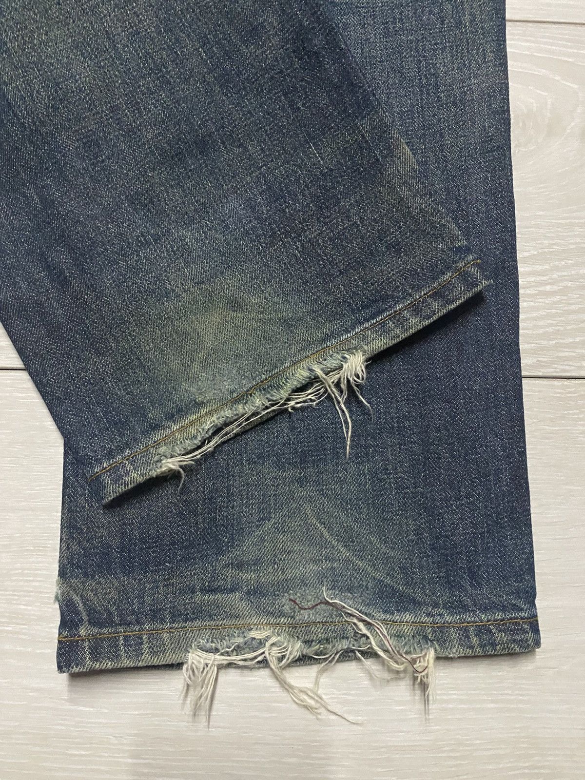 Japanese Brand Vintage Japanese Brand Mud Wash Distressed Loose Jeans Size US 34 / EU 50 - 9 Thumbnail