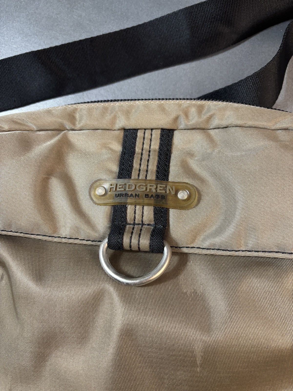 Vintage Vintage Hedgren Nylon Messenger Bag Mini Sling Pack 90s 2000 Size ONE SIZE - 4 Thumbnail
