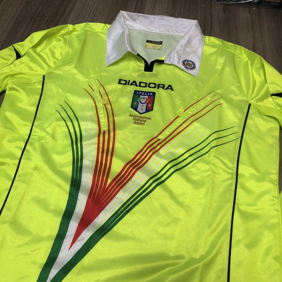 Diadora Italy Serie A 2011 referee jersey Size US M / EU 48-50 / 2 - 3 Thumbnail