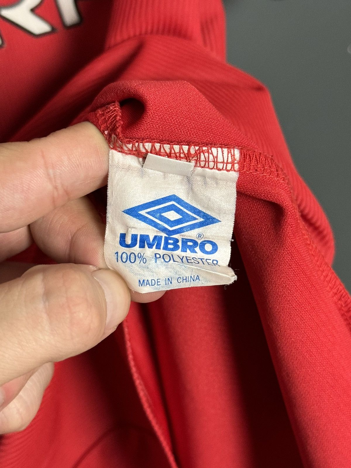 Umbro KIDS Manchester United 98/00 Home Football Jersey Shirt Size US XS / EU 42 / 0 - 15 Thumbnail