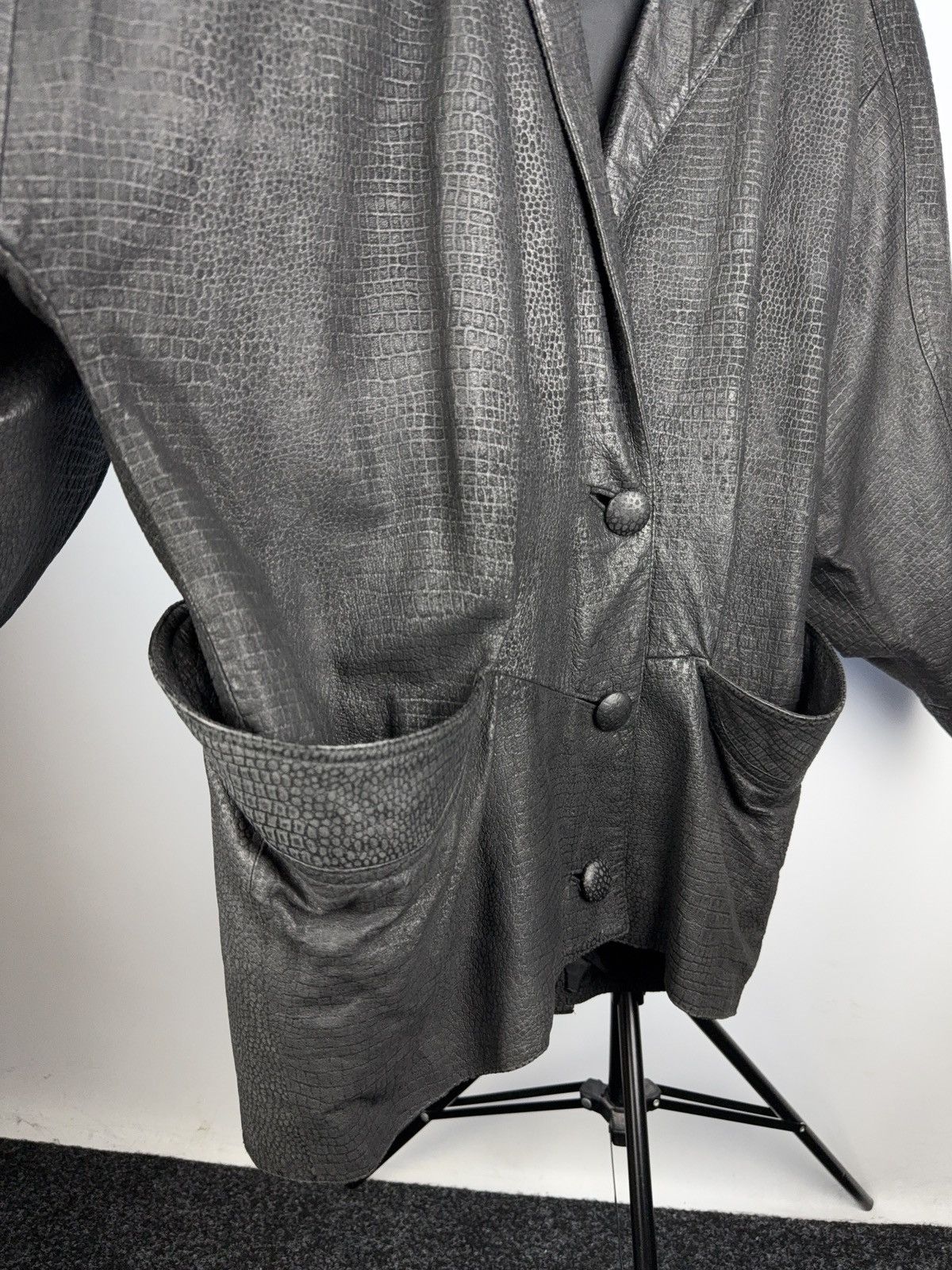 Vintage Vintage 90s Avant Garde Leather Biker MOTO Y2K Jacket Size US S / EU 44-46 / 1 - 7 Thumbnail
