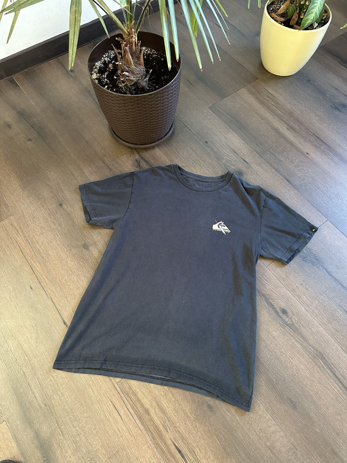 Quiksilver Vintage Quiksilver T-shirt Big Back Print Size US L / EU 52-54 / 3 - 2 Thumbnail