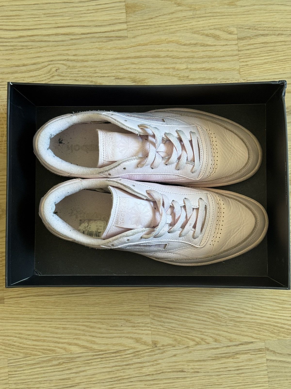 Reebok REEBOK light pink sneakers Size US 10.5 / EU 43-44 - 1 Thumbnail