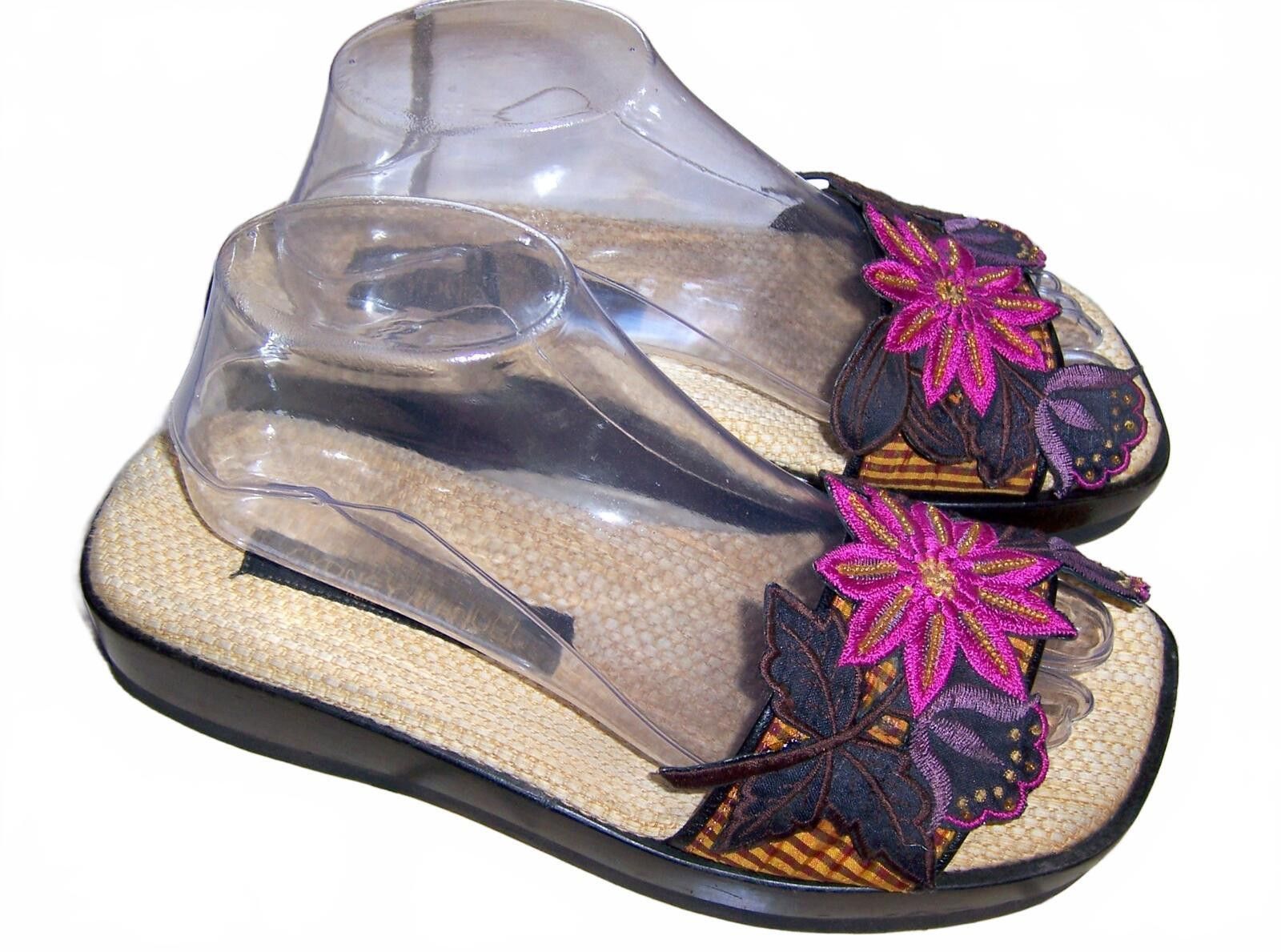 Other Cydney Mandel Handmade Slides - Embroidered Flowers - US 8 Size US 8 / IT 38 - 3 Thumbnail