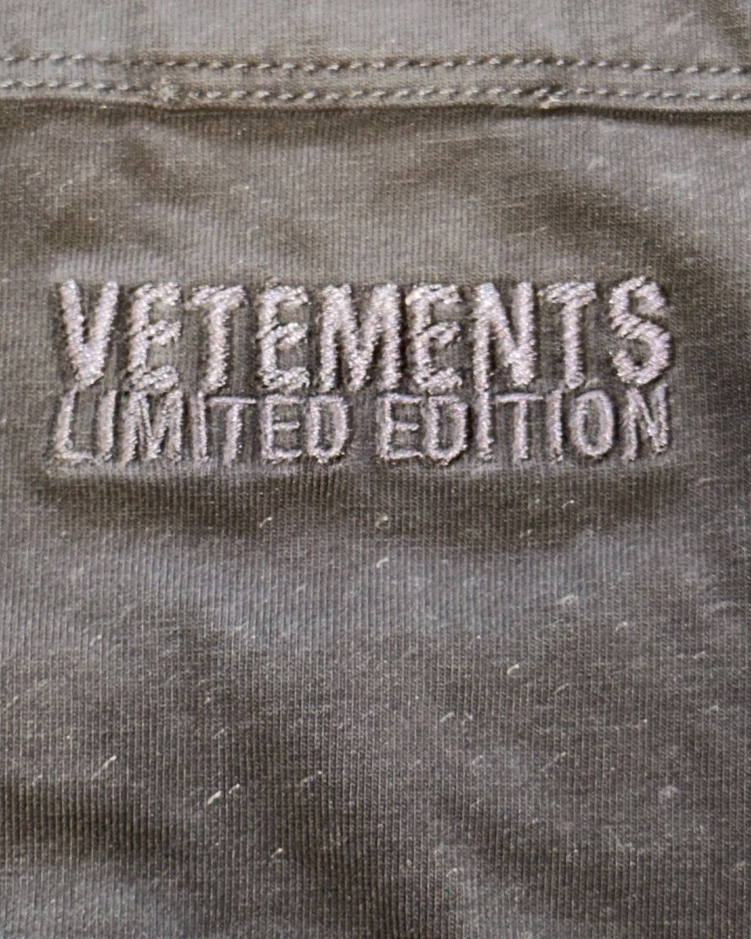 Vetements VETEMENTS Black Oval Logo Tank Top Size US M / EU 48-50 / 2 - 5 Thumbnail