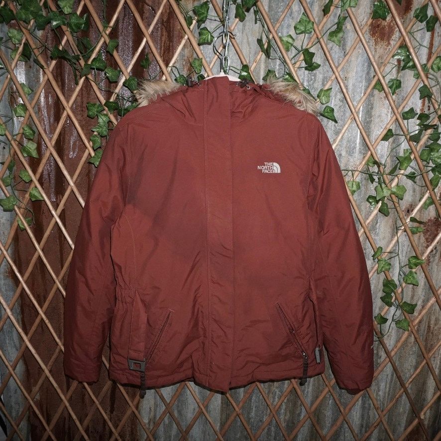 The North Face Medium- Vintage Y2K the north face embroider fur hood jacket Size M / US 6-8 / IT 42-44 - 1 Thumbnail