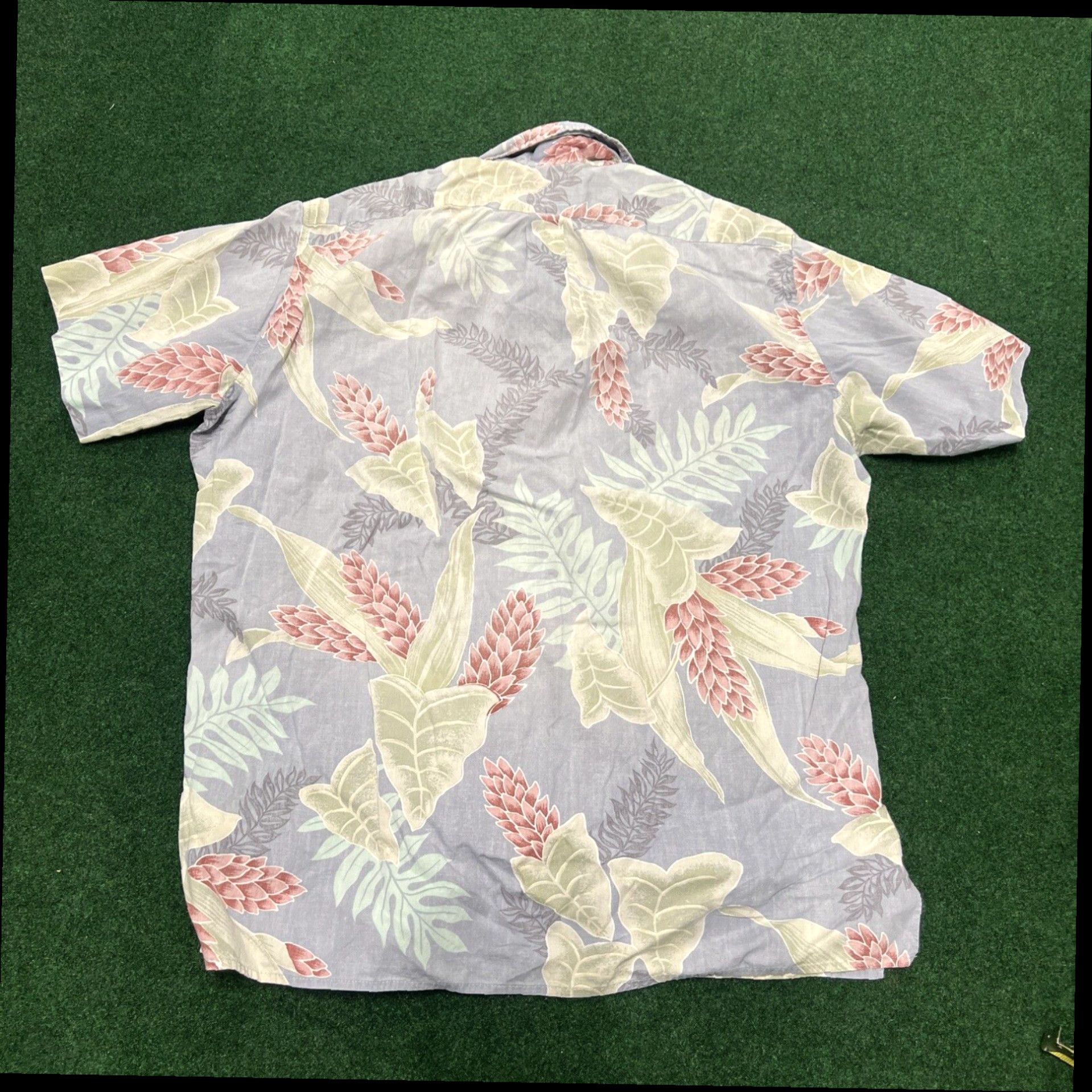 Hilo Hattie HILO HATTIE MENS LARGE VINTAGE HAWAIIAN FLORAL SHIRT HAWAII MADE CAMP Size US L / EU 52-54 / 3 - 8 Thumbnail