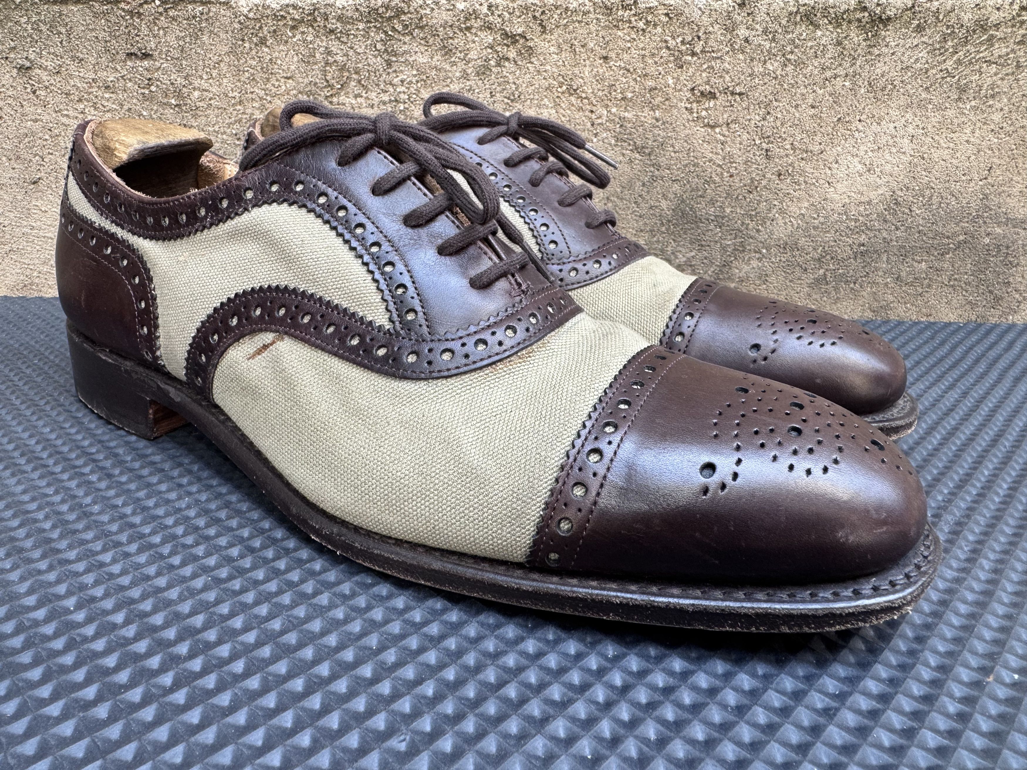Church's Church's Diplomat England Brogue Cap Toe Oxfords Size US 8 / EU 41 - 3 Thumbnail