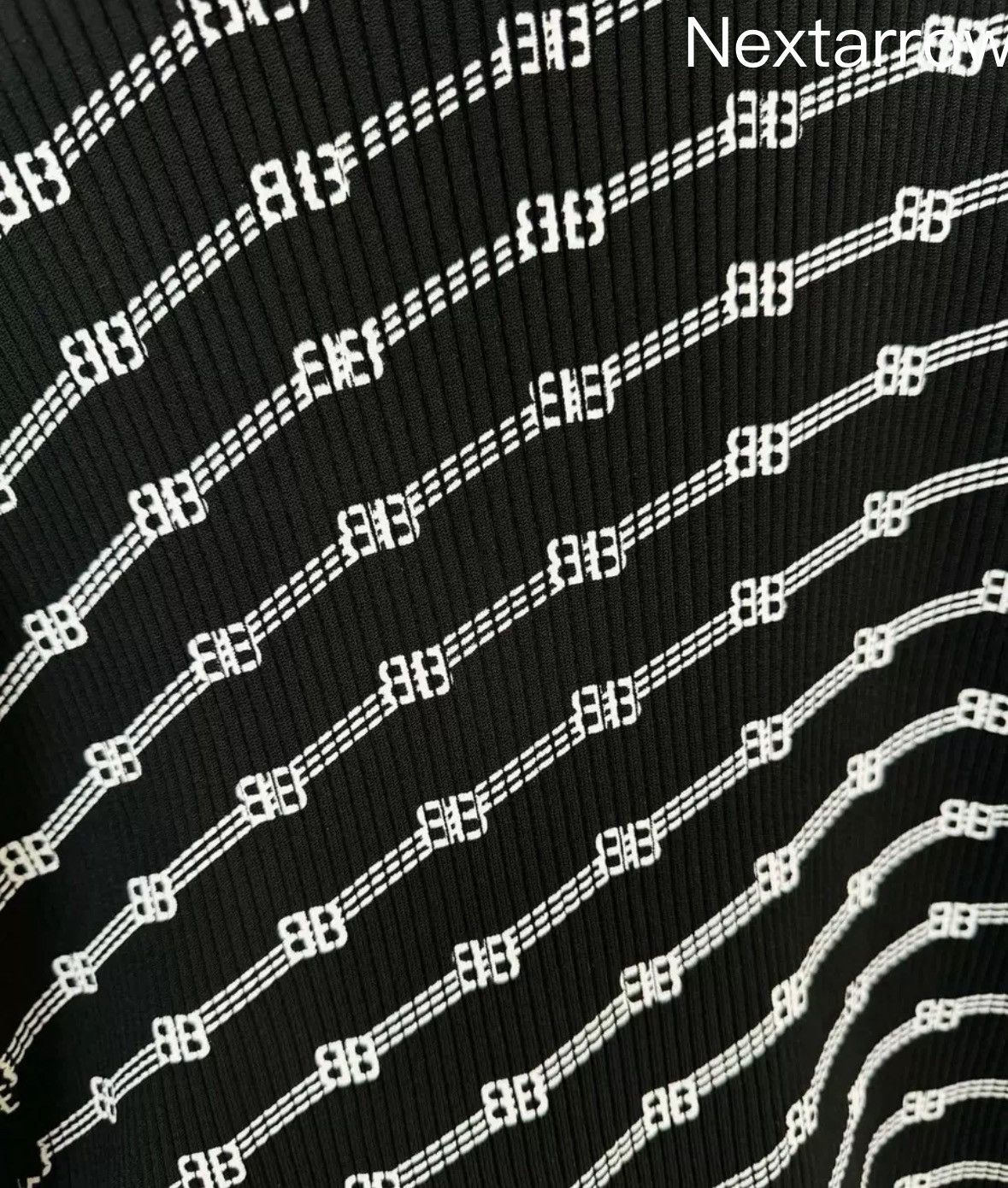 Balenciaga balenciaga sweater 2412-Nextarrow Size US S / EU 44-46 / 1 - 2 Thumbnail