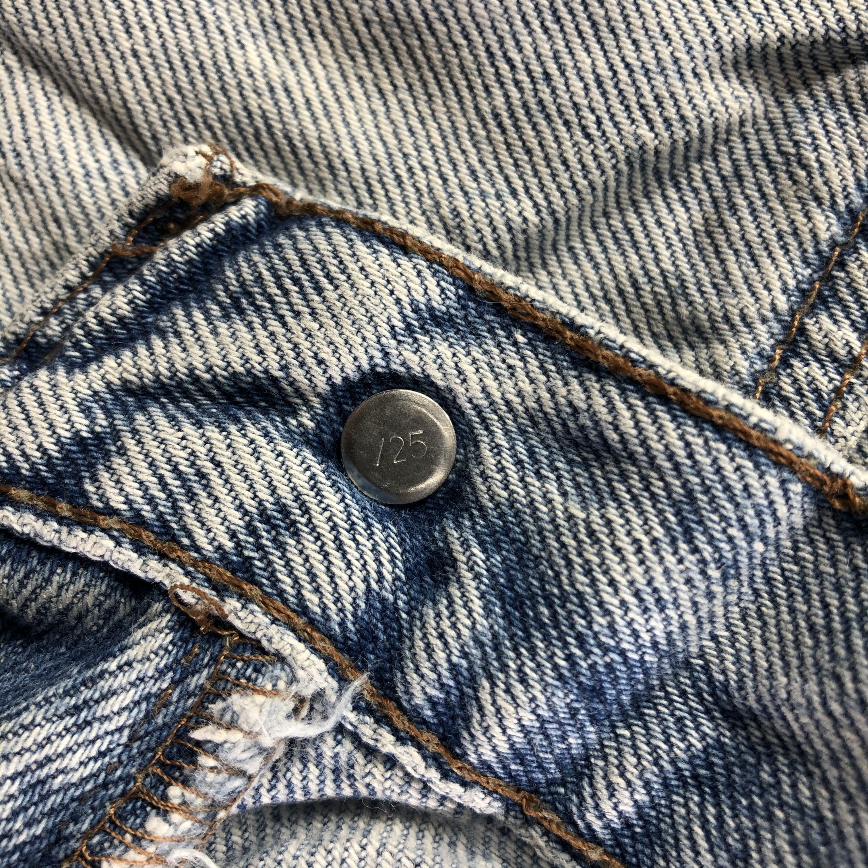 Levi's 90s Vintage Light Wash Levis 569 Jeans-J3296 Size US 39 - 10 Thumbnail