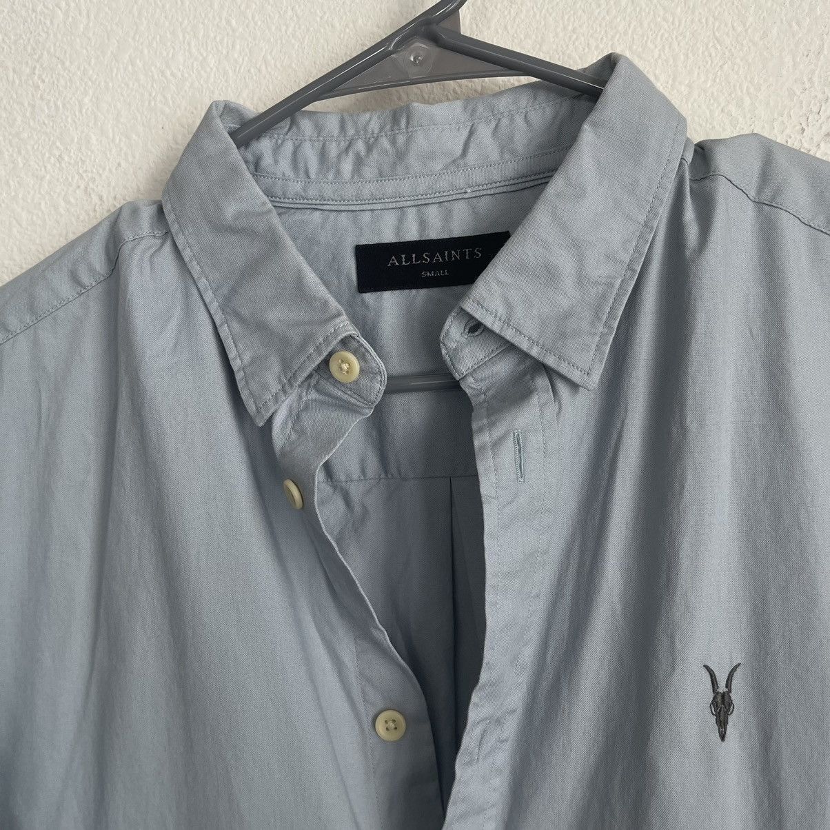 Allsaints Allsaints Half Sleeve Button Down Ramskull Shirt Size US S / EU 44-46 / 1 - 3 Thumbnail
