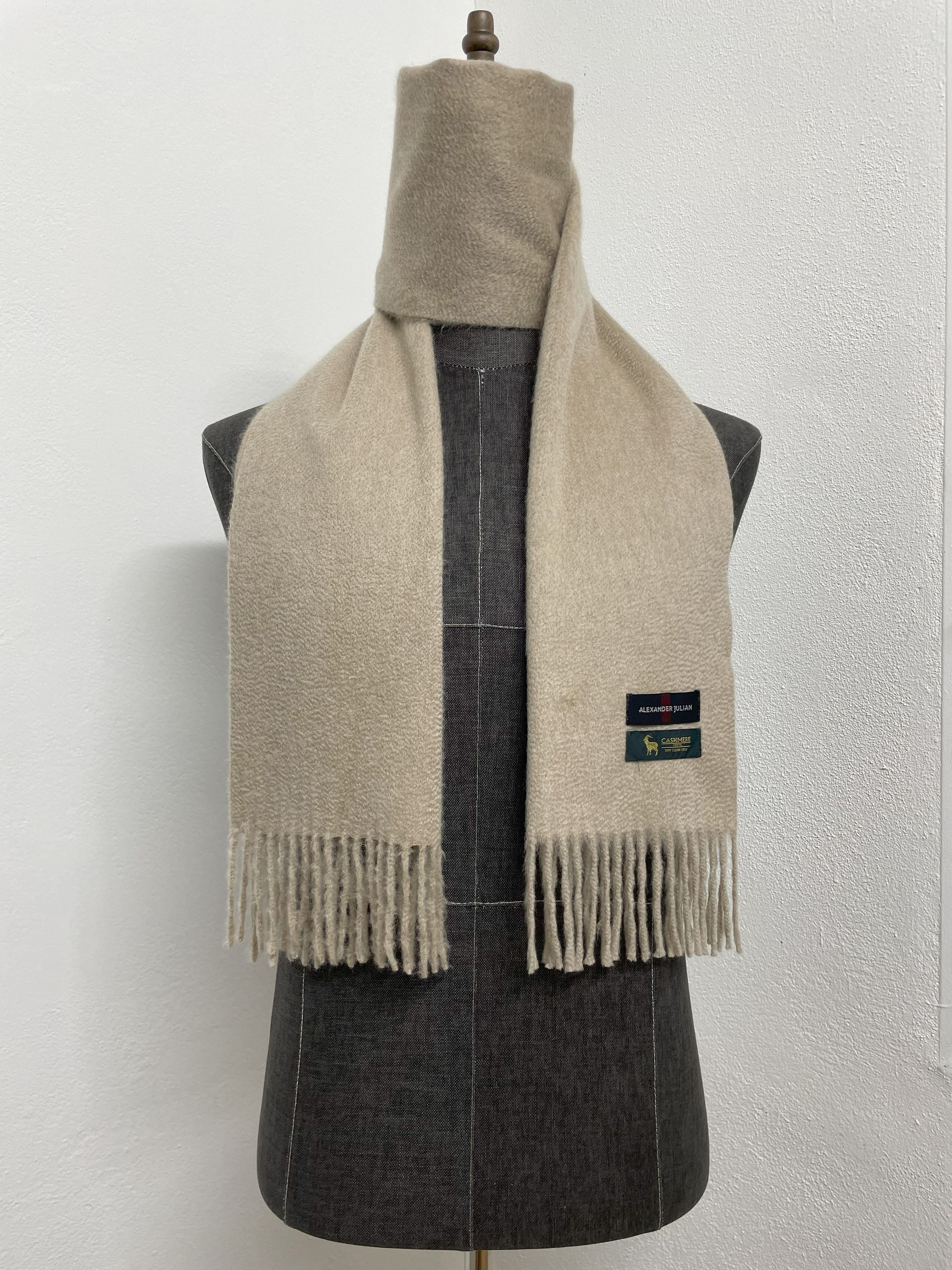Alexander Julian Alexander Julian Scarf / Muffler - 6185 Size ONE SIZE - 1 Thumbnail