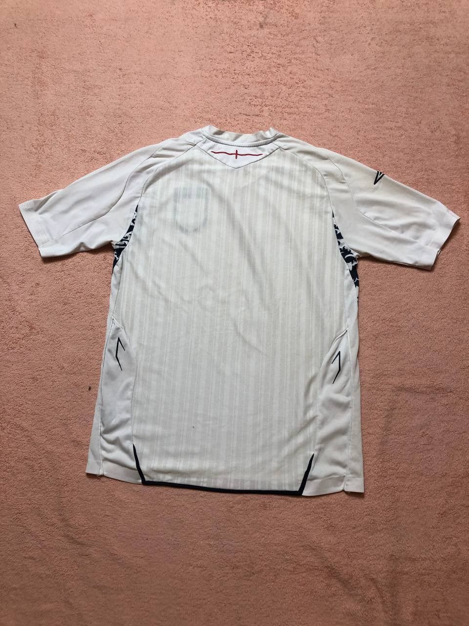 Umbro Umbro Streetwear T-Shirt Y2K Vintage Size US M / EU 48-50 / 2 - 22 Thumbnail