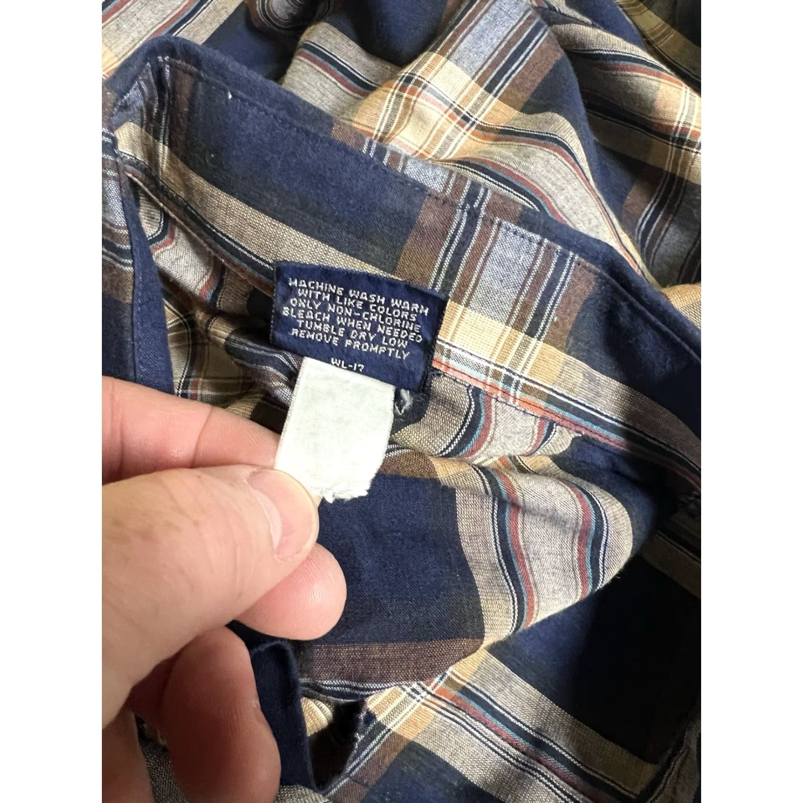 Wrangler VINTAGE Wrangler Plaid Button Up Collar Cowboy Rodeo Size M Blue Brown Shirt Mens 90s Theme Cowboy Size US M / EU 48-50 / 2 - 5 Thumbnail