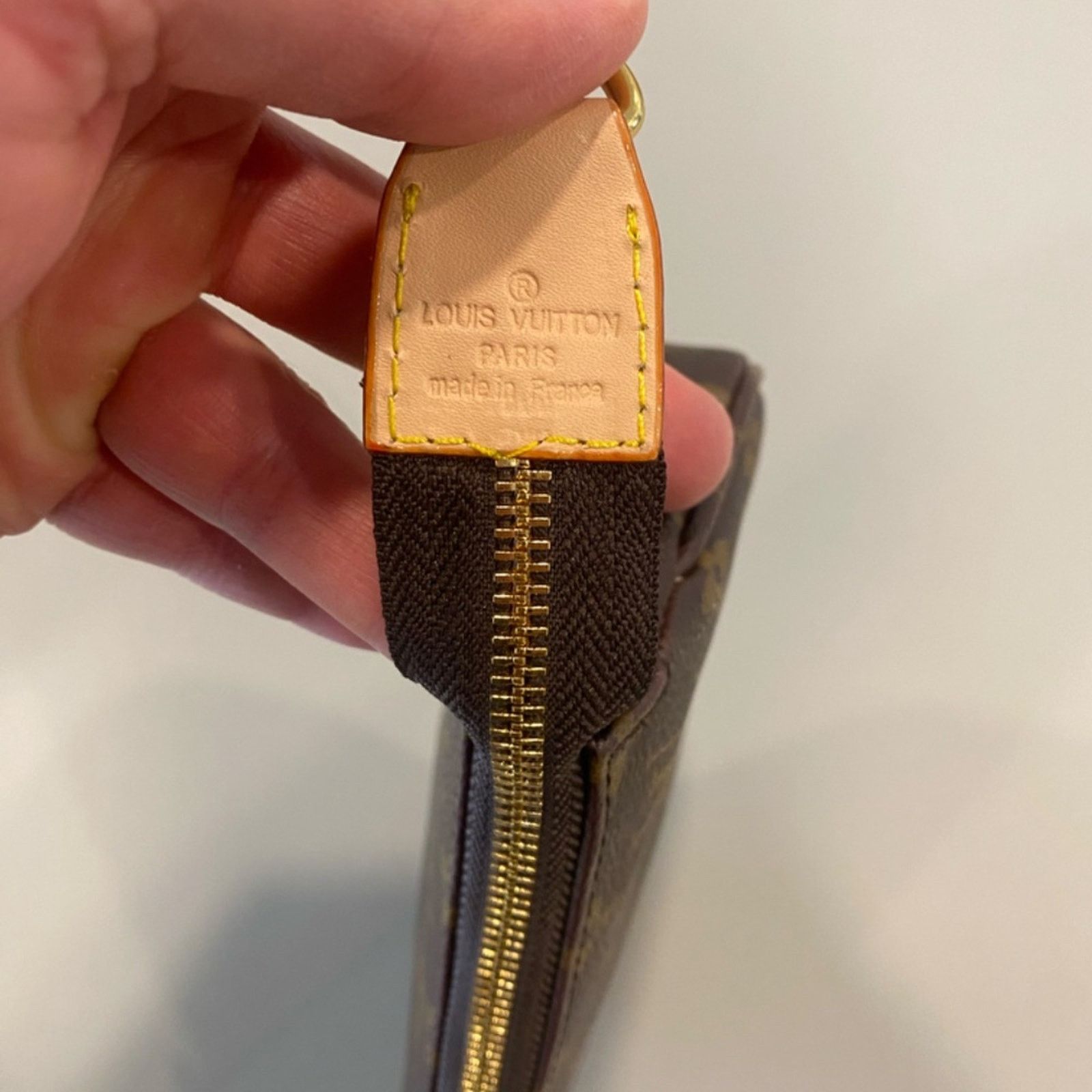 Louis Vuitton Louis Vuitton Monogram Pochette Pouch - The RealReal Size ONE SIZE - 5 Thumbnail