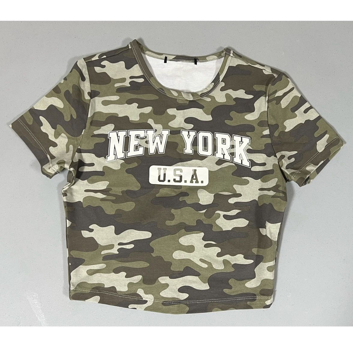 Vintage Green Camouflage ‘New York’ Graphic Crop Top Shirt Size S✨ Size S / US 4 / IT 40 - 1 Thumbnail