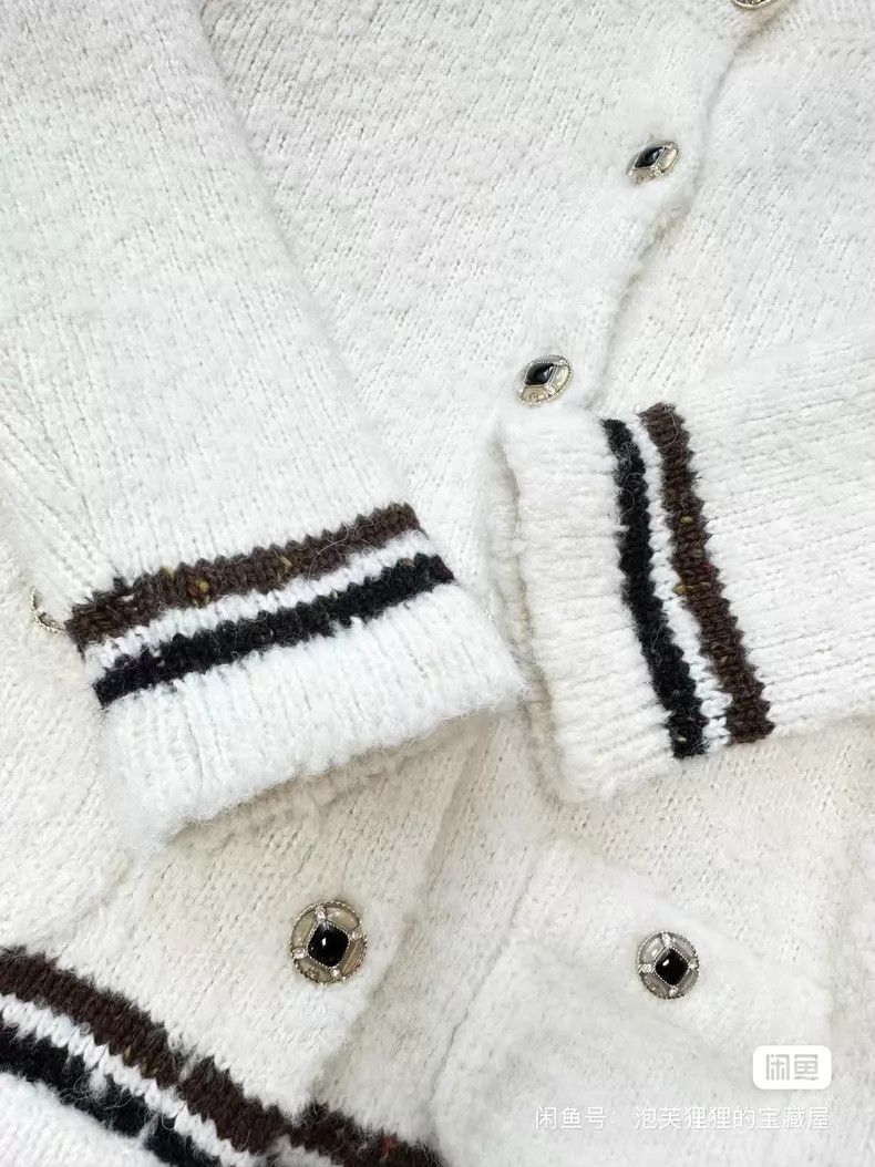 Chanel Chanel Brown edge cashmere long-sleeved knitted cardigan c Size XS / US 0-2 / IT 36-38 - 4 Thumbnail