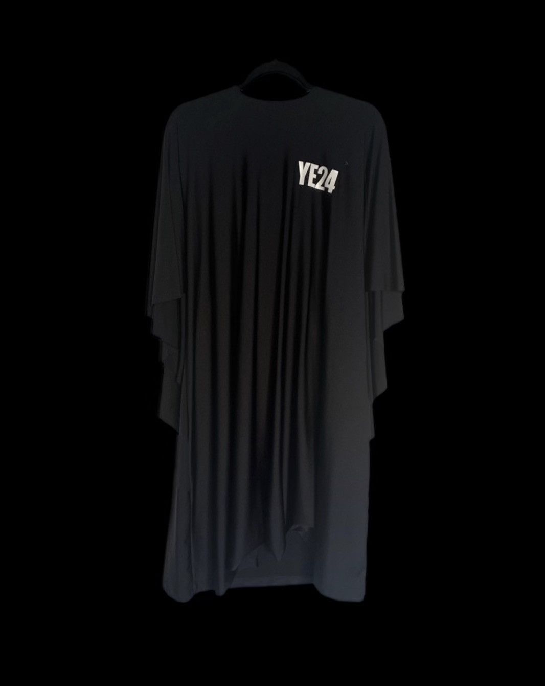 Balenciaga × Yeezy Balenciaga exclusive sample yeezy gown Size US L / EU 52-54 / 3 - 3 Thumbnail