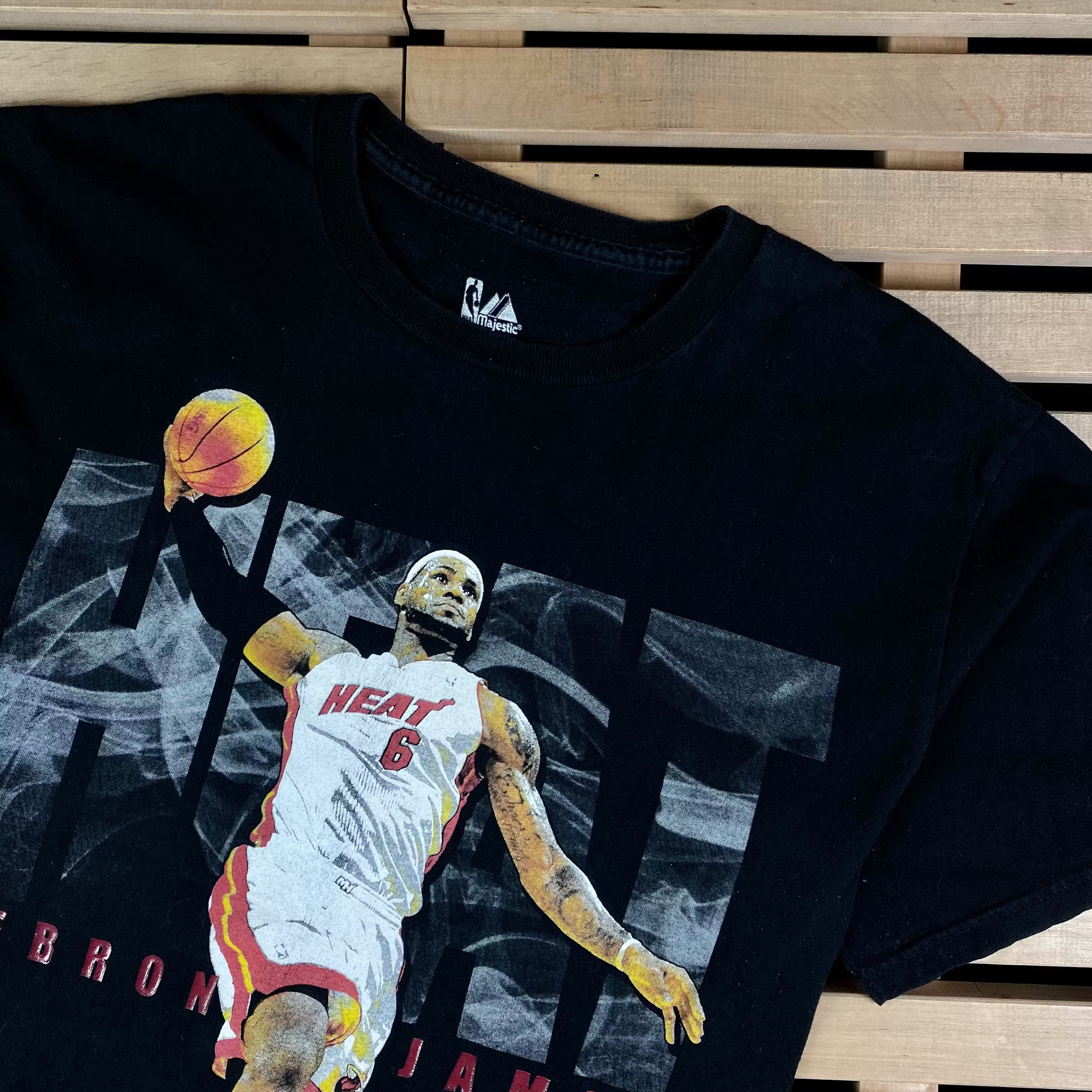 Majestic × NBA × Vintage Men’s Vintage T-Shirt Kebron James Majestic Size L Size US L / EU 52-54 / 3 - 2 Thumbnail