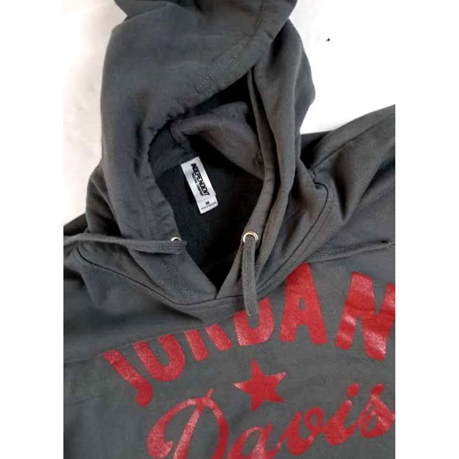Vintage VINTAGE Jordan Davis Tour Hooded Sweatshirt Men M Gray Drawstring Pullover Music 26in long 22in pit to pit Size US M / EU 48-50 / 2 - 5 Thumbnail