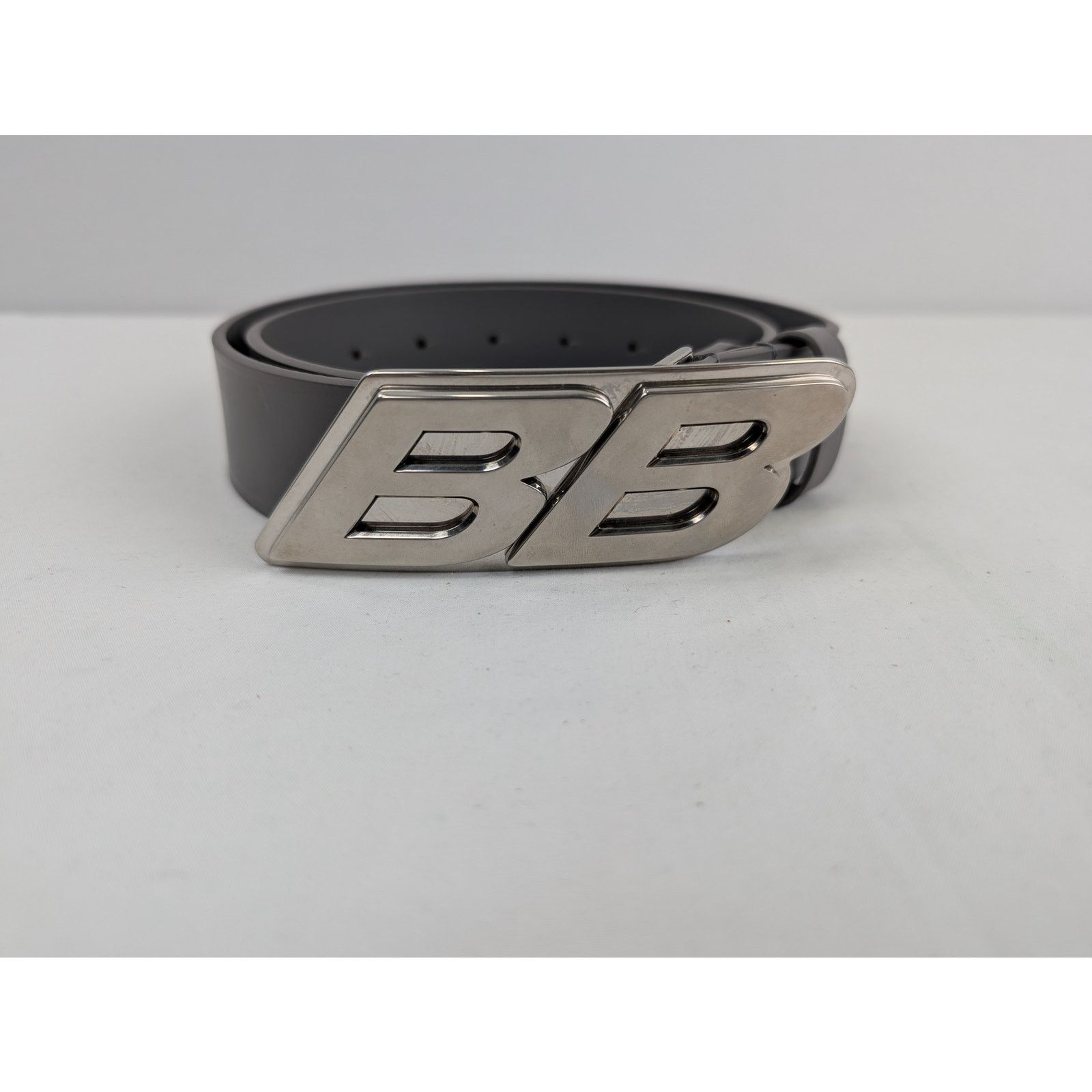 Balenciaga o1rshd1 Size: 100 / Moto Logo Bet in Grey Size 40 - 2 Thumbnail