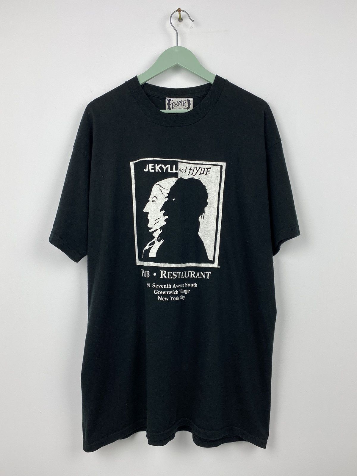 Vintage Vintage Jekyll and Hyde Pub Restaurant Movie Y2K T Shirt Tee Size US XXL / EU 58 / 5 - 1 Thumbnail