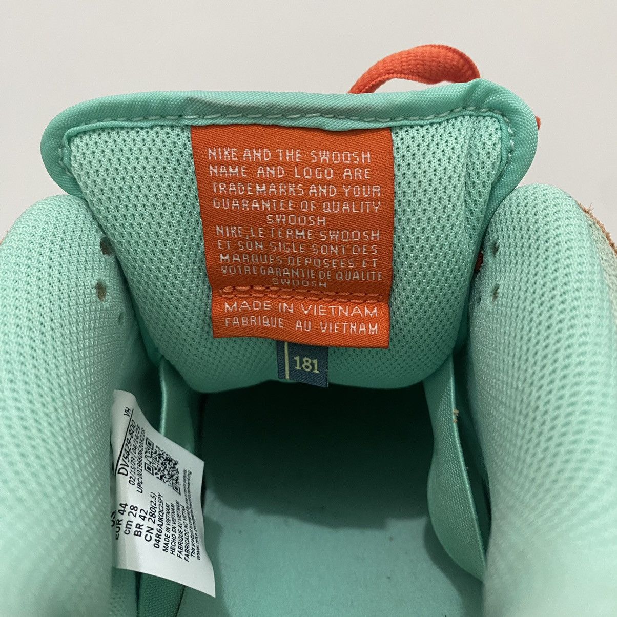 Nike Nike SB Dunk Low Orange Emerald Rise Size US 10 / EU 43 - 10 Thumbnail