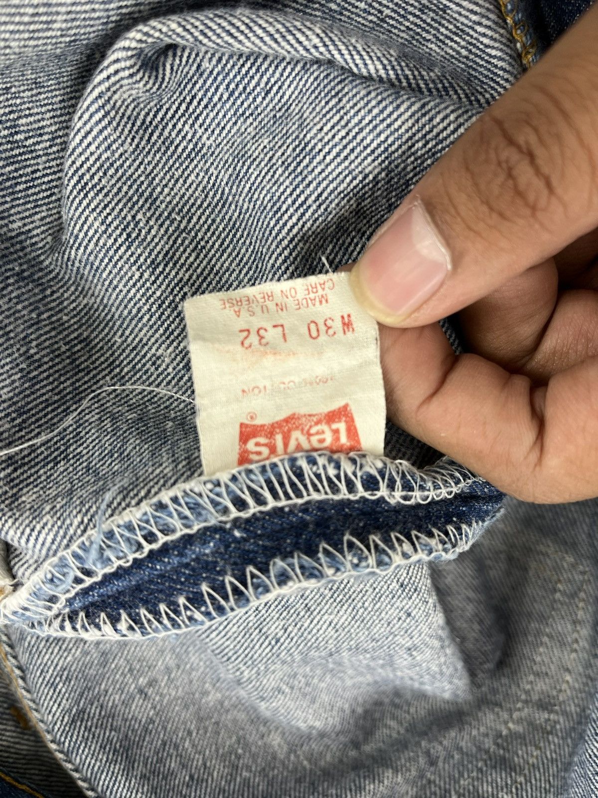 Levi's Vintage Clothing 🇺🇸1990s Vintage Levis 501XX 30x32 Distressed Faded Blue Jeans Size US 30 / EU 46 - 12 Thumbnail