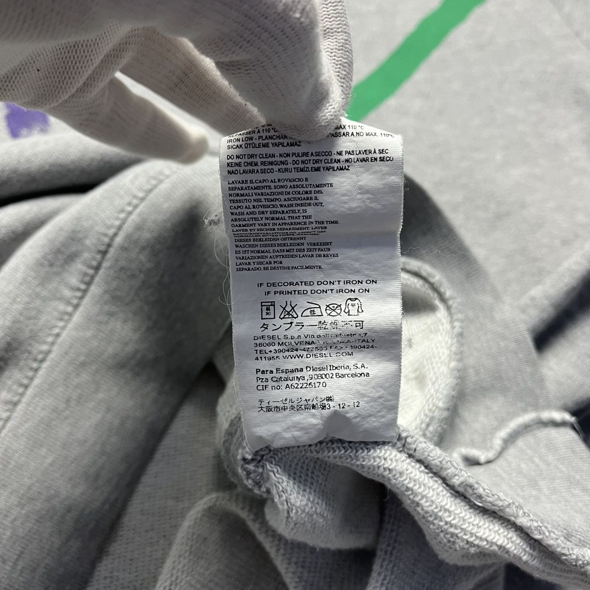Diesel Vintage Diesel Big Central Logo Sweatshirt Streetwear Y2K Size US L / EU 52-54 / 3 - 7 Thumbnail