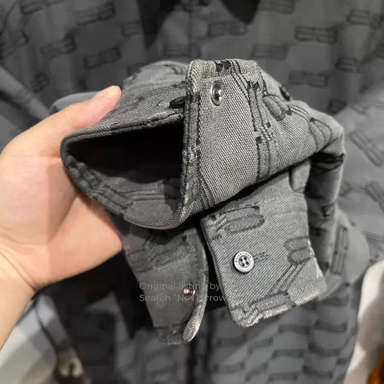 Balenciaga Balenciaga Full Print Black and Grey Dual-Arm Lock Logo Co Size US S / EU 44-46 / 1 - 5 Thumbnail