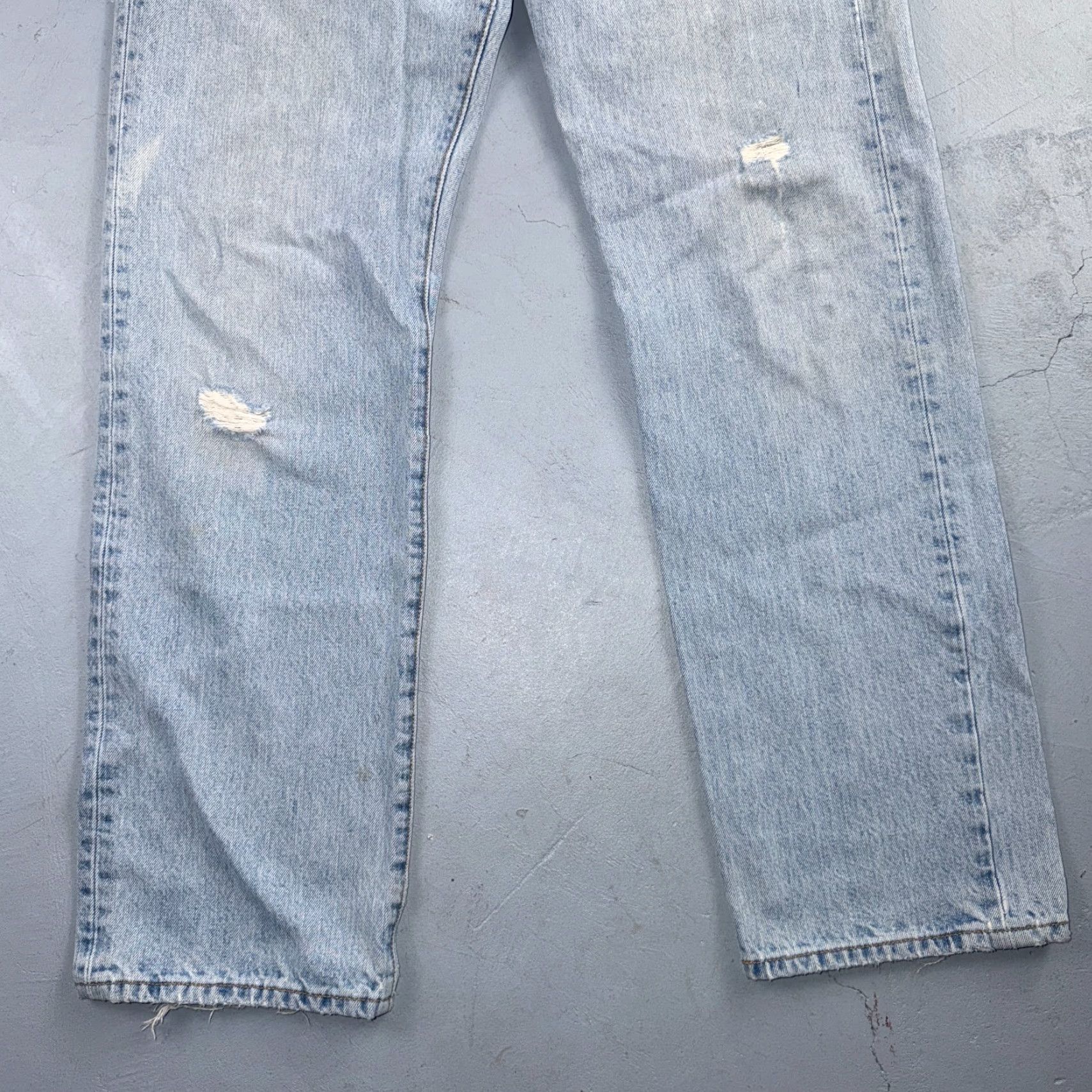 Levi's Levis 501 Vintage 90s Jeans Blue Light Wash 34x32 Regular Men Straight Denim Size US 34 / EU 50 - 3 Thumbnail