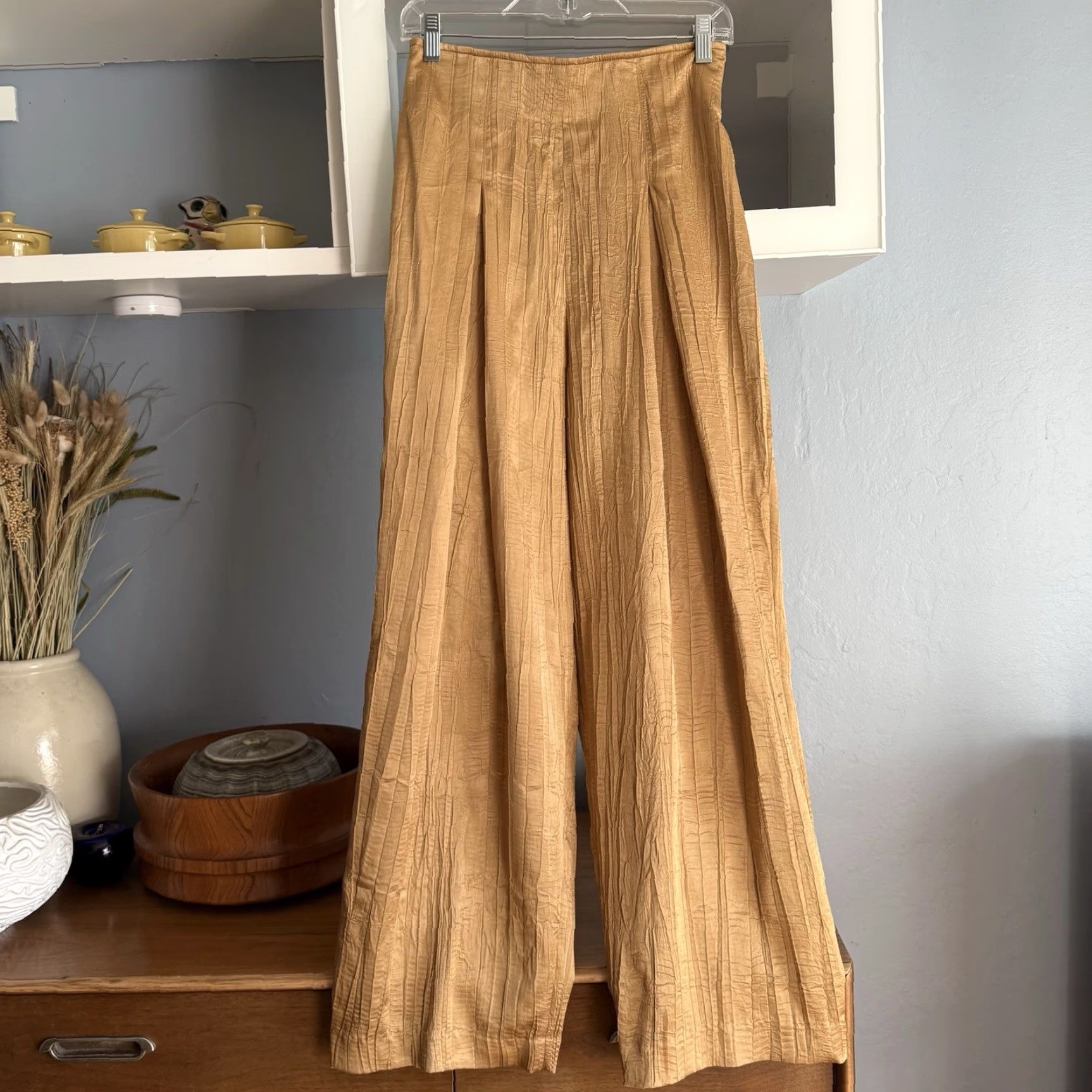 Vintage VINTAGE JEANNE MARC Outfit/Set Blouse & Pants Gold 80s Bohemian Glam S/M Women Wide-Leg includes Pants, Dress Shirt United States Made in USA Size S / US 4 / IT 40 - 5 Thumbnail