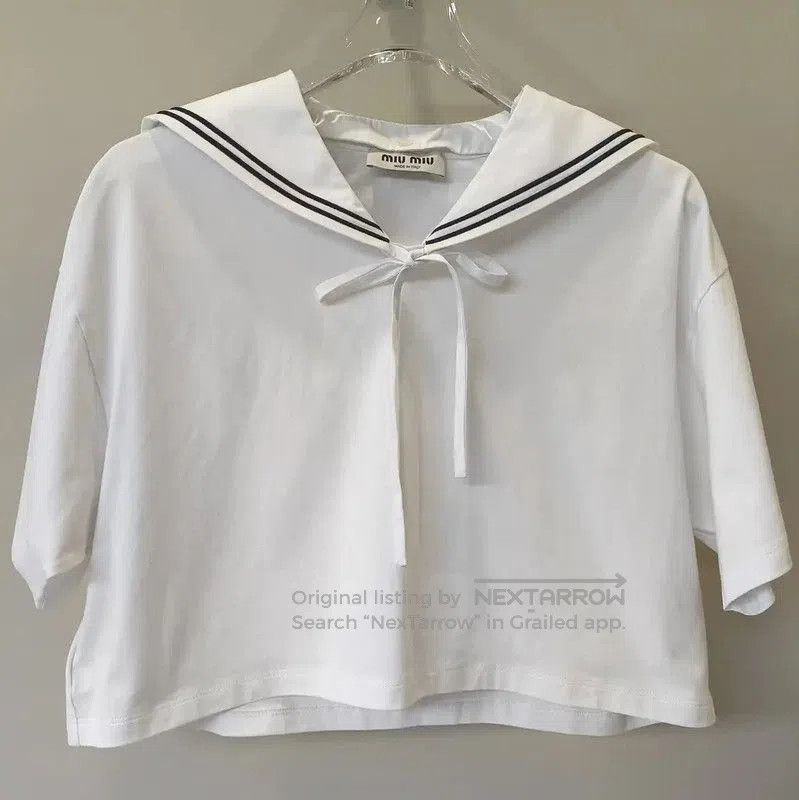 Miu Miu White Cotton Cropped T-Shirt .