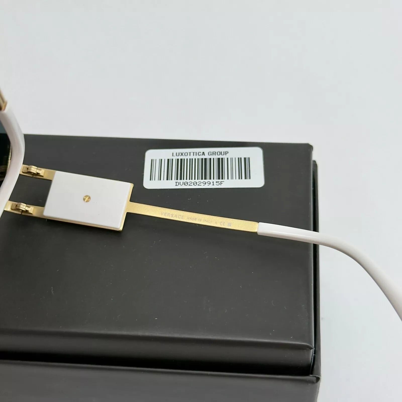 Versace VERSACE Medusa NAVIGATOR Gold Unisex Sunglasses VE2251 2251 Size ONE SIZE - 7 Thumbnail