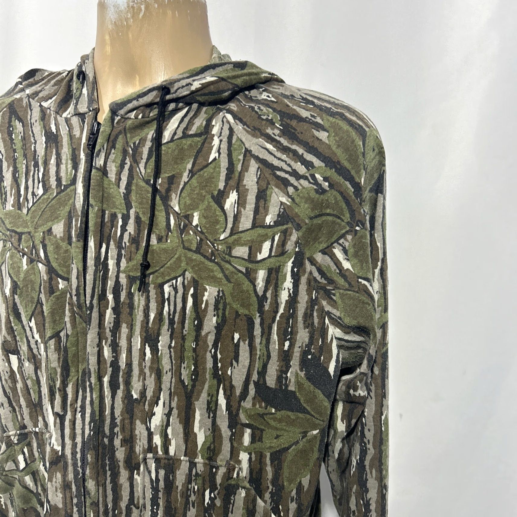 Walls VINTAGE RealTree Treebark Camo Zip Up Hoodie Jacket Mens M Green Sweatshirt Full Zip Size US M / EU 48-50 / 2 - 2 Thumbnail