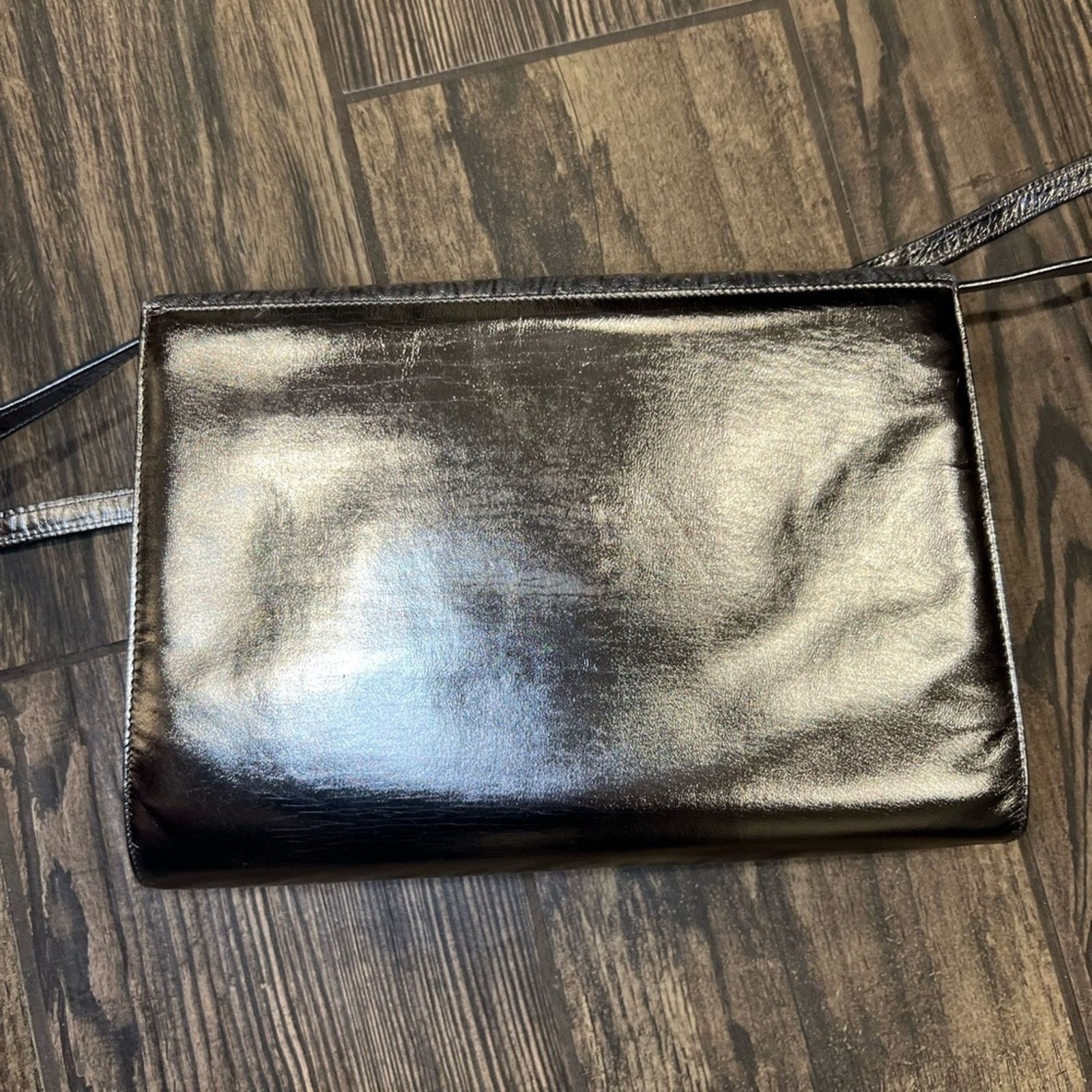 Bruno Magli Bruno Magli Vintage Metallic Silver Purse Size ONE SIZE - 2 Thumbnail