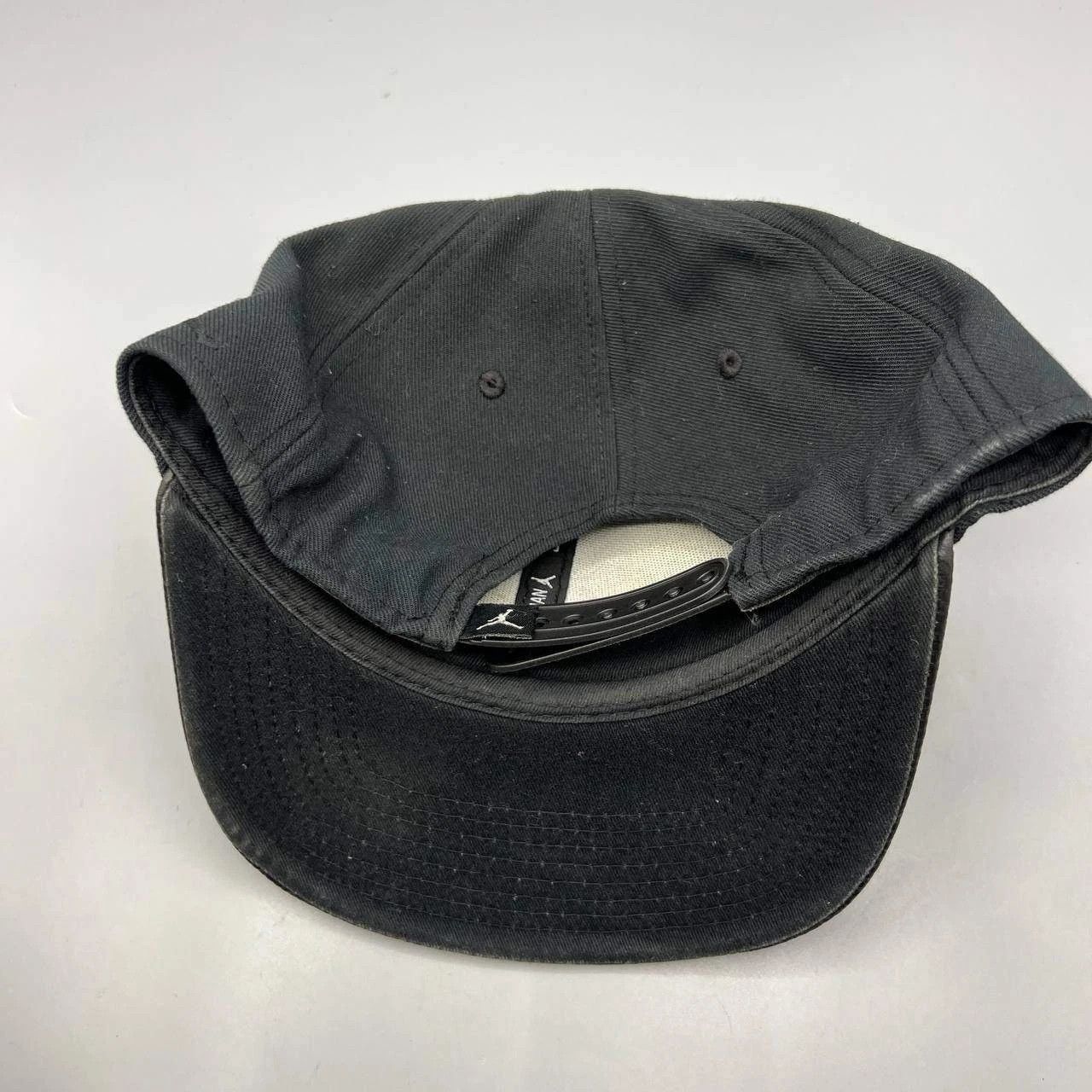 Jordan Brand Air Jordan Wings Hat Men Black Embroidered Snap Back Cap Size ONE SIZE - 4 Thumbnail