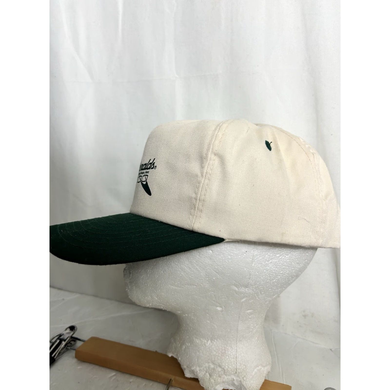 Vintage VINTAGE Fitzgeralds Casino SnapBack Hat 200 Green Beige Adjustable Size ONE SIZE - 5 Thumbnail
