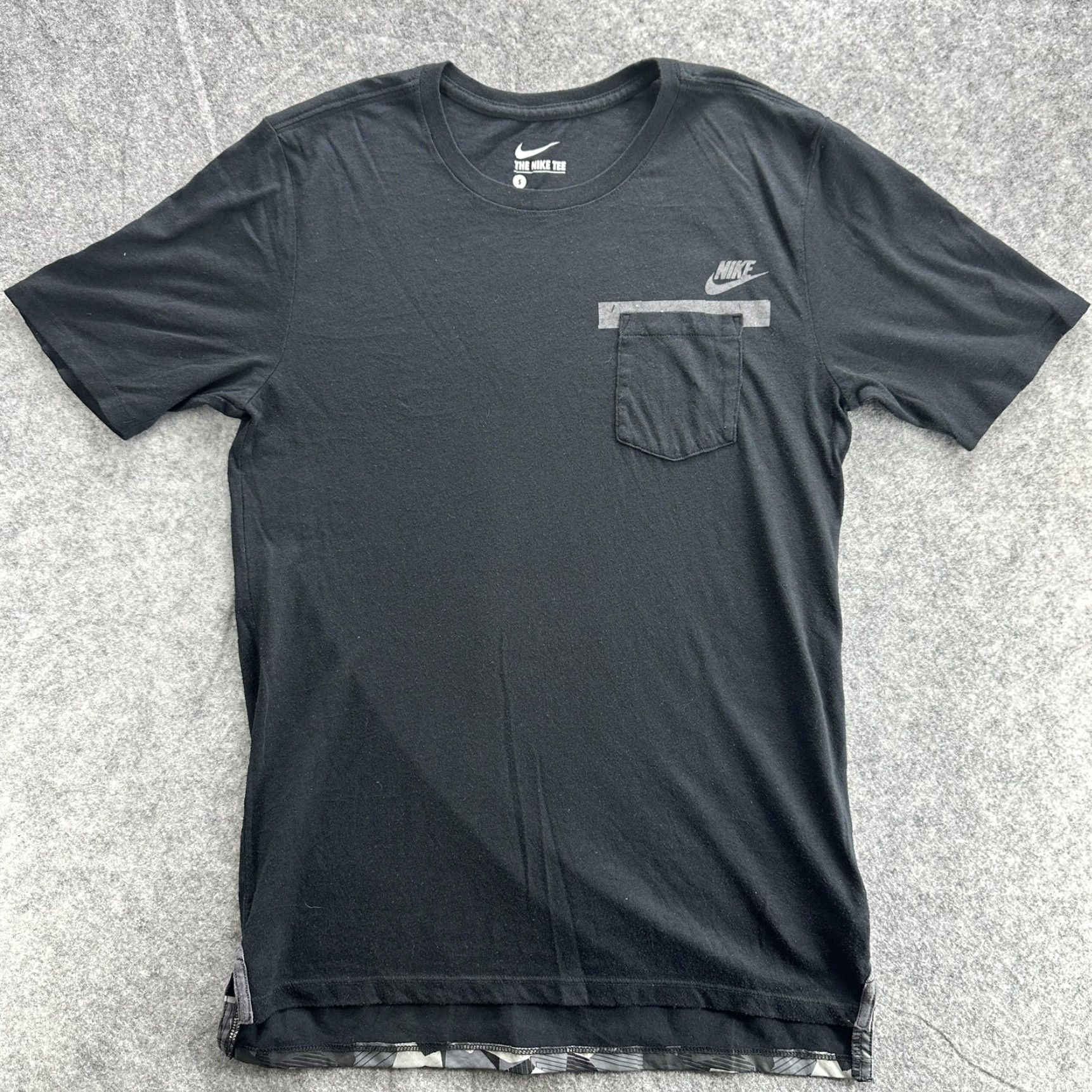 Nike Nike Shirt Mens Small Black Pocket Tee The Nike Tee Tri-Blend Graphic Athletic Size US S / EU 44-46 / 1 - 2 Thumbnail
