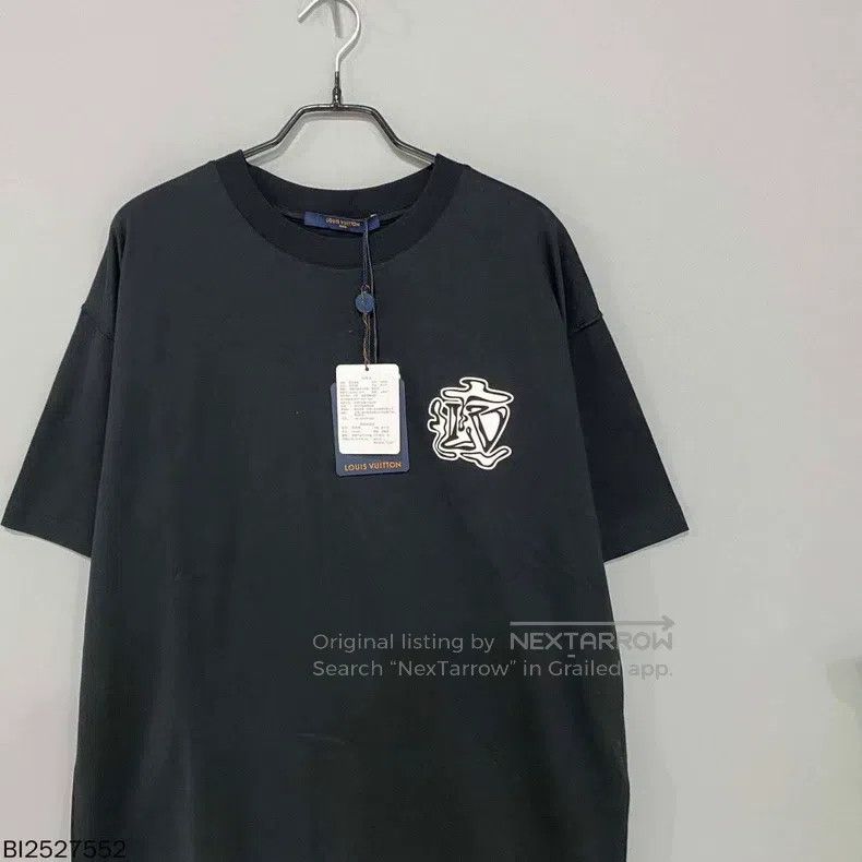 Louis Vuitton Louis Vuitton Black word logo short sleeve Size US M / EU 48-50 / 2 - 3 Thumbnail