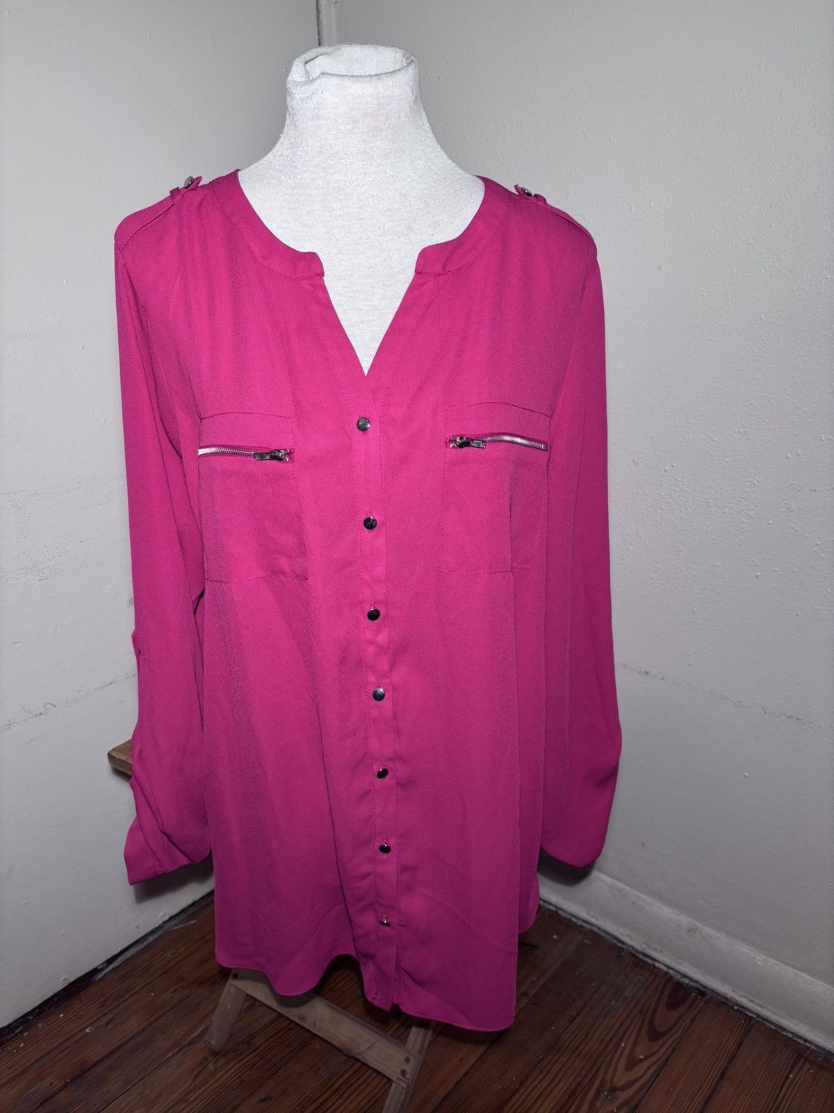 Avenue Avenue Zipper Pocket Button Front Blouse Size XXL / US 16-18 / IT 52-54 - 1 Thumbnail