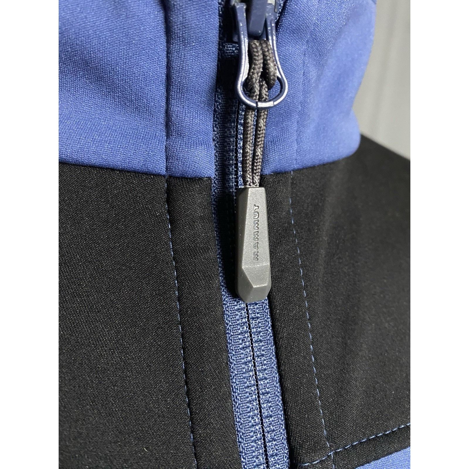 Mammut Mammut Men's Blue Black Softshell Windstopper Jacket Size M Size US M / EU 48-50 / 2 - 8 Thumbnail