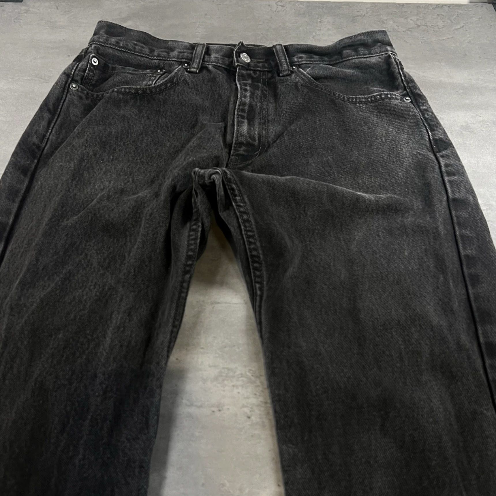 Levi's VINTAGE Levi’s 505 Jeans 33 Mens Regular Straight Denim BlackLight Wash 80s Cowboy Western Jeans 33x30 30in inseam Size US 33 - 7 Thumbnail