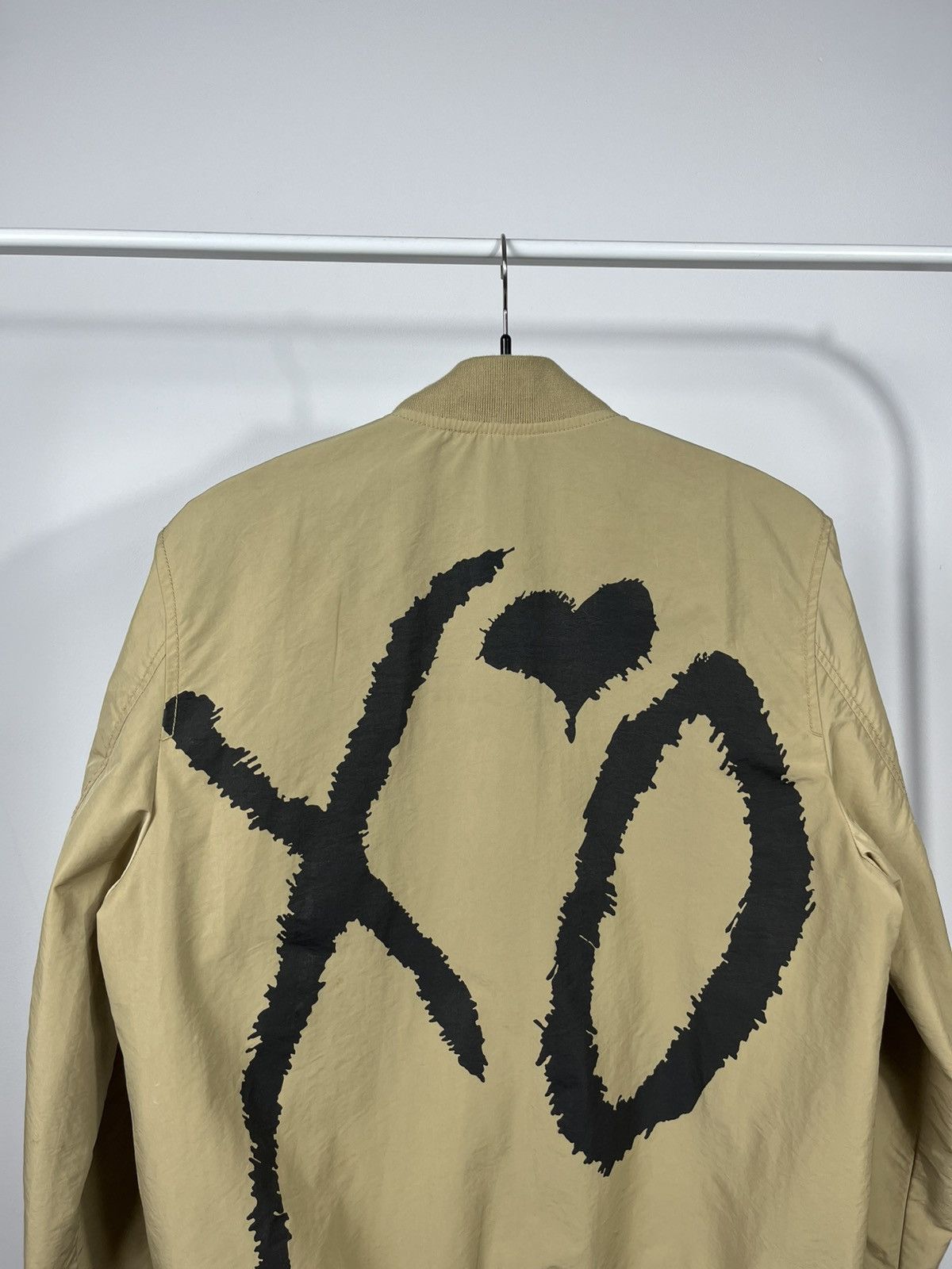 H&M H&M XO Bomber Jacket Beige Full Zip Streetwear Size US S / EU 44-46 / 1 - 13 Thumbnail