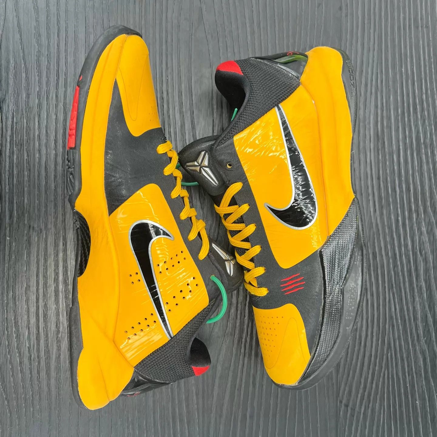 Nike ZK5 Bruce Lee Black/Yellow 41 Mint Size US 8 / EU 41 - 2 Thumbnail