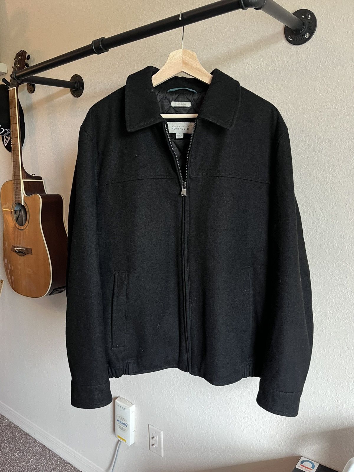 Perry Ellis Perry Ellis Wool Blend Zip Jacket Black slightly cropped Size US L / EU 52-54 / 3 - 1 Thumbnail
