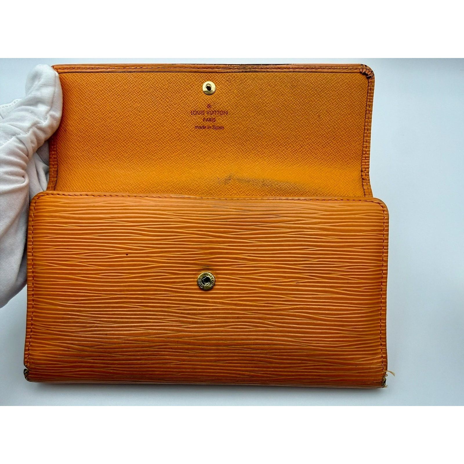 Louis Vuitton LOUIS VUITTON Epi Porte Tresor International Mandarin Wallet Size ONE SIZE - 3 Thumbnail