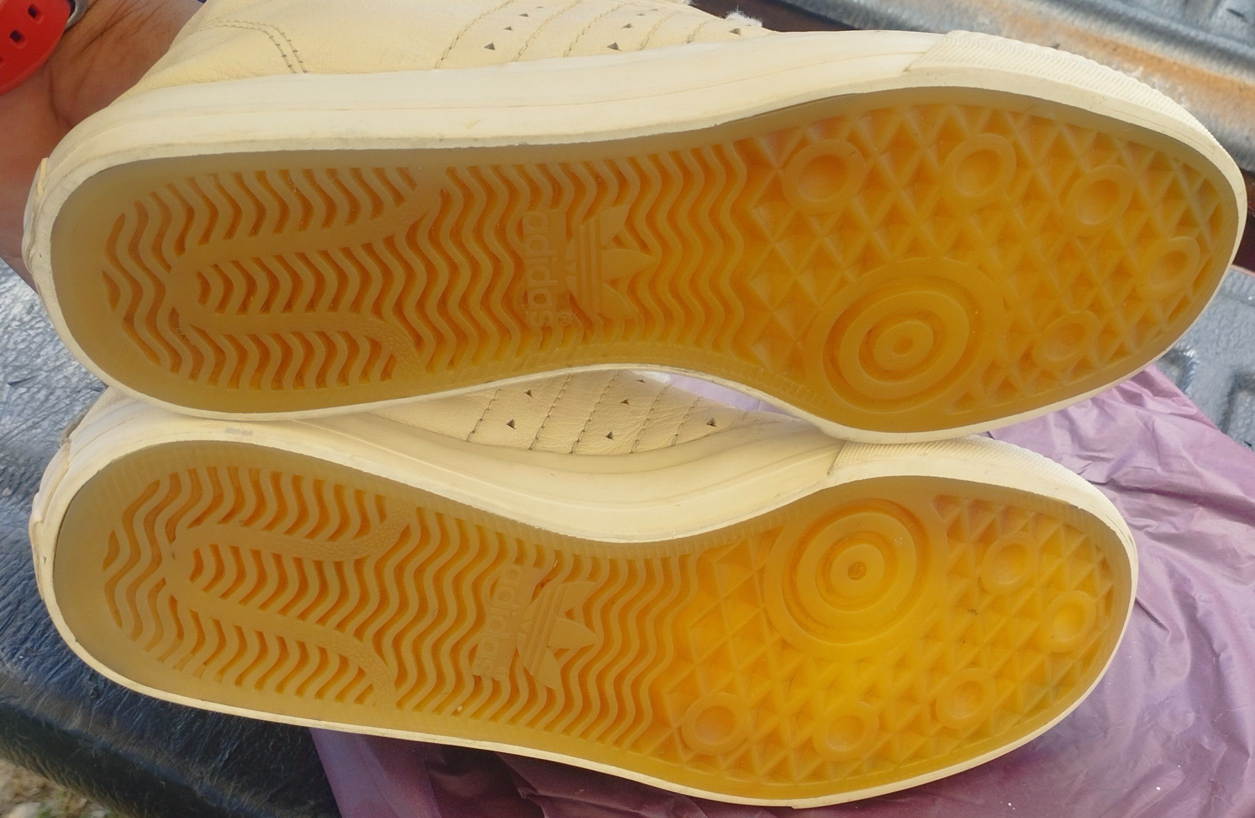 Adidas Adidas nizza x Pharrel william Size US 9.5 / EU 42-43 - 2 Thumbnail