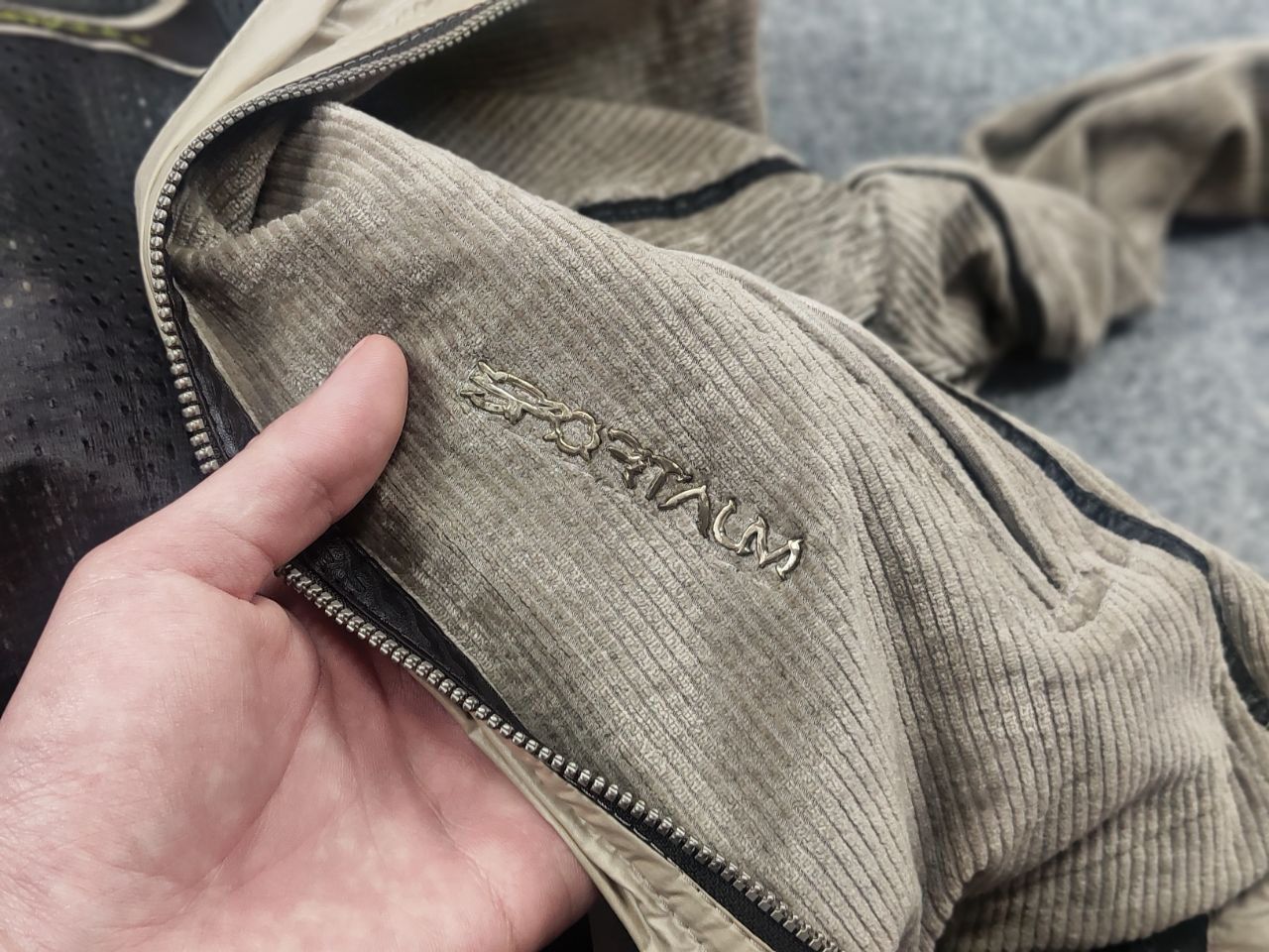 Sportalm Kitzbuhel Sportalm Kitzbühel Ski Jori trekking Corduroy Jacket fur Size M / US 6-8 / IT 42-44 - 21 Thumbnail